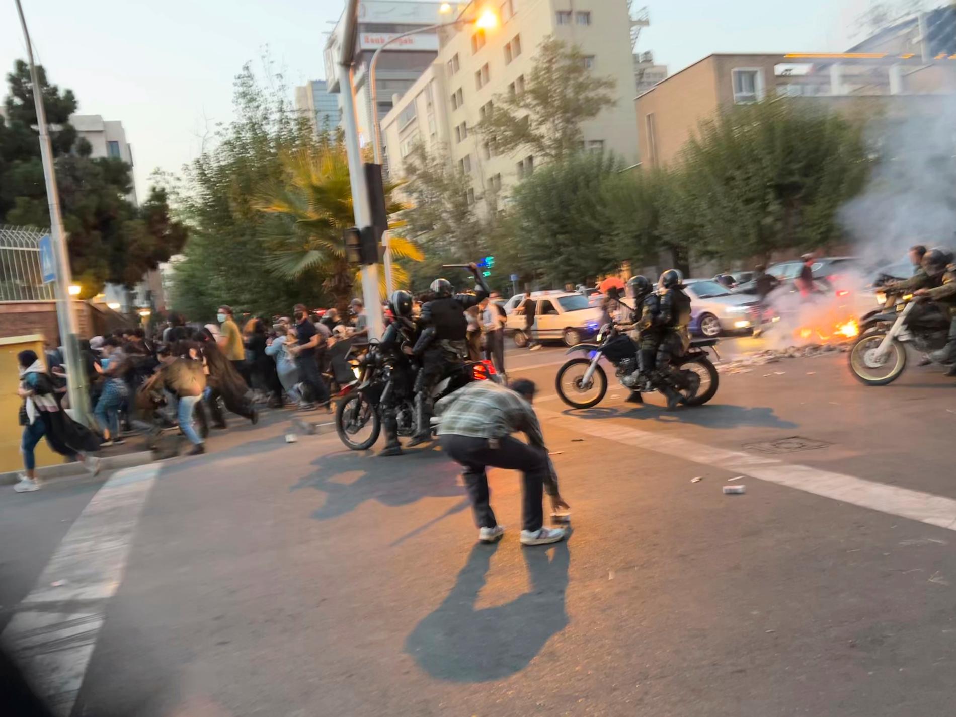 Protester i Iran. Arkivbild från protesternas inledning.