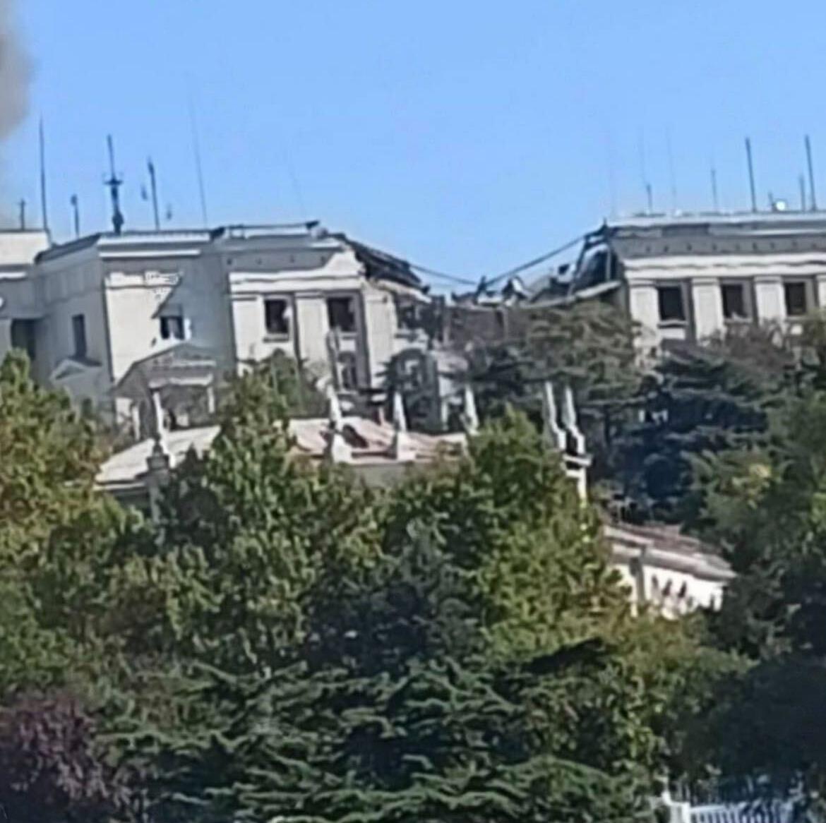 Svartahavsflottans högkvarter på Krimhalvön efter attacken.