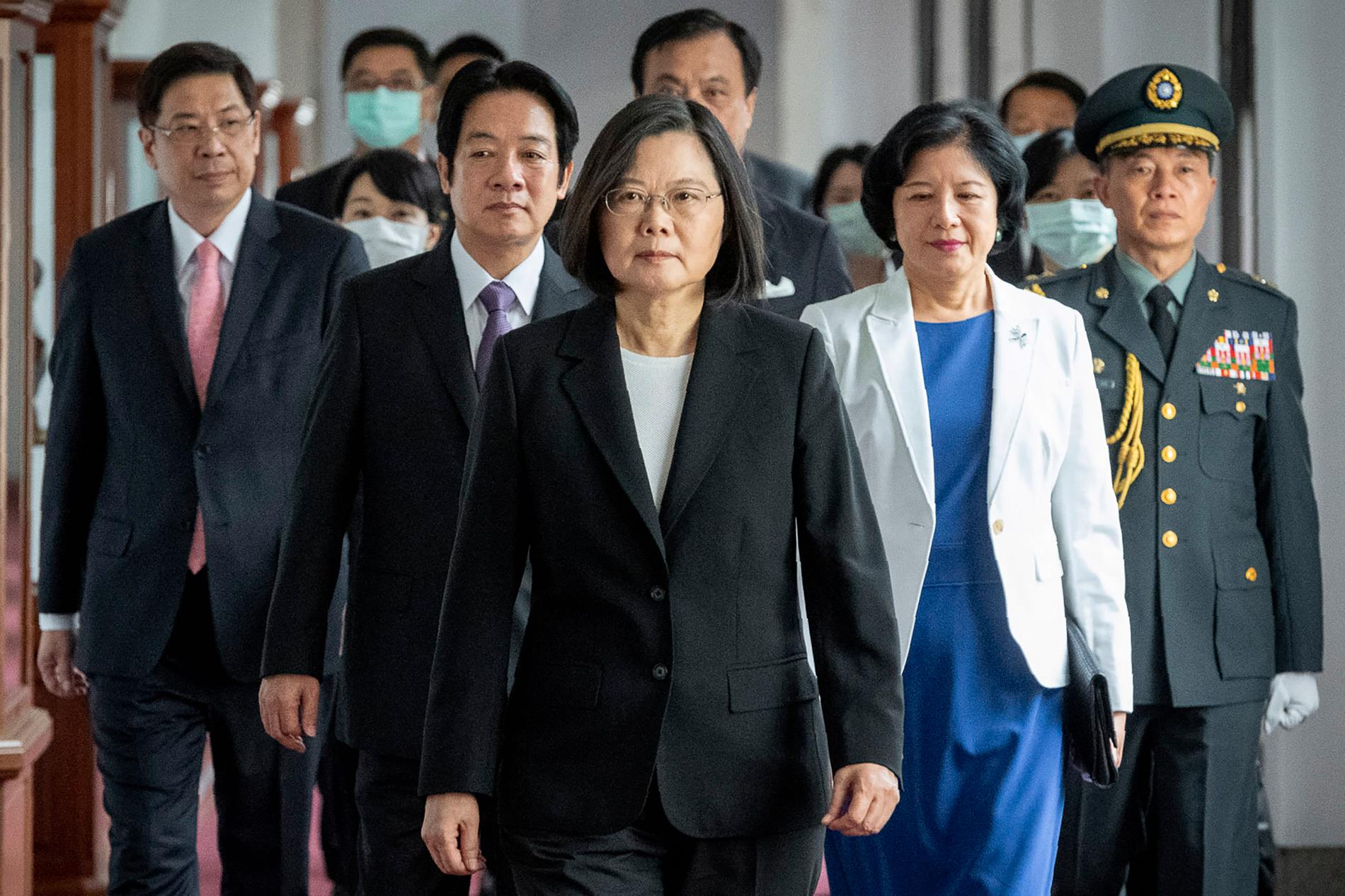 Taiwans president Tsai Ing-wen tillträdde sin andra mandatperiod i våras, samtidigt som pressen från Fastlandskina på vad Peking anser är en utbrytarregion ökade. Tsai Ing-wen är Pekingkritisk, liksom många taiwaneser.
