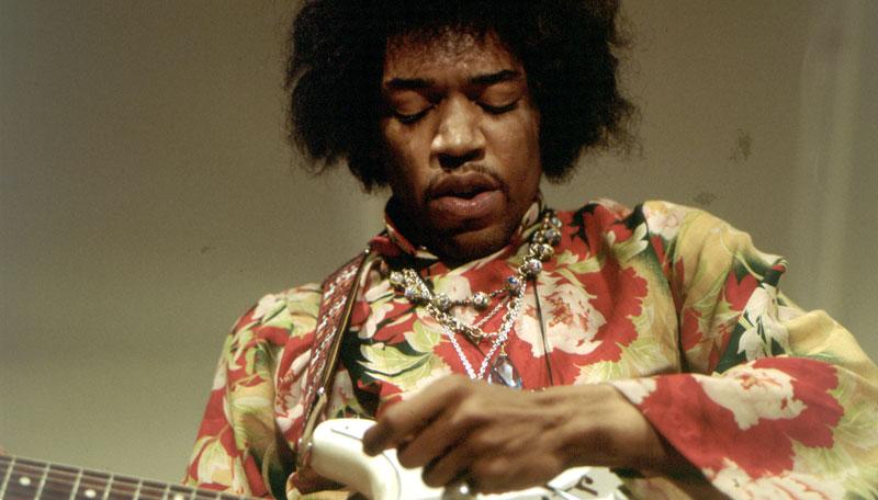 Jimi Hendrix hamnar i topp när Time Magazine utser världens genom tiderna bästa elgitarrister.