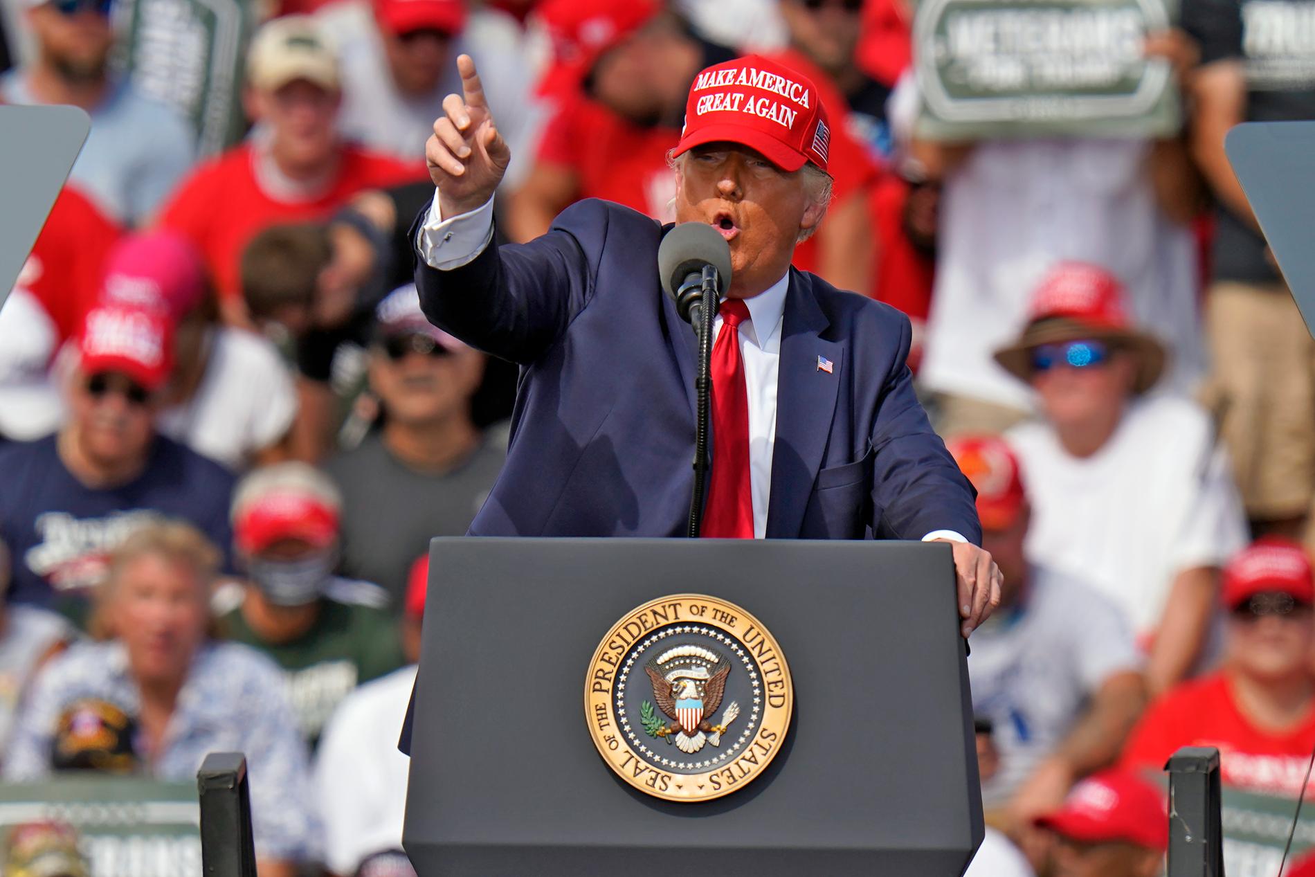 President Donald Trump under ett valkampanjsmöte i Tampa, Florida på torsdagen.