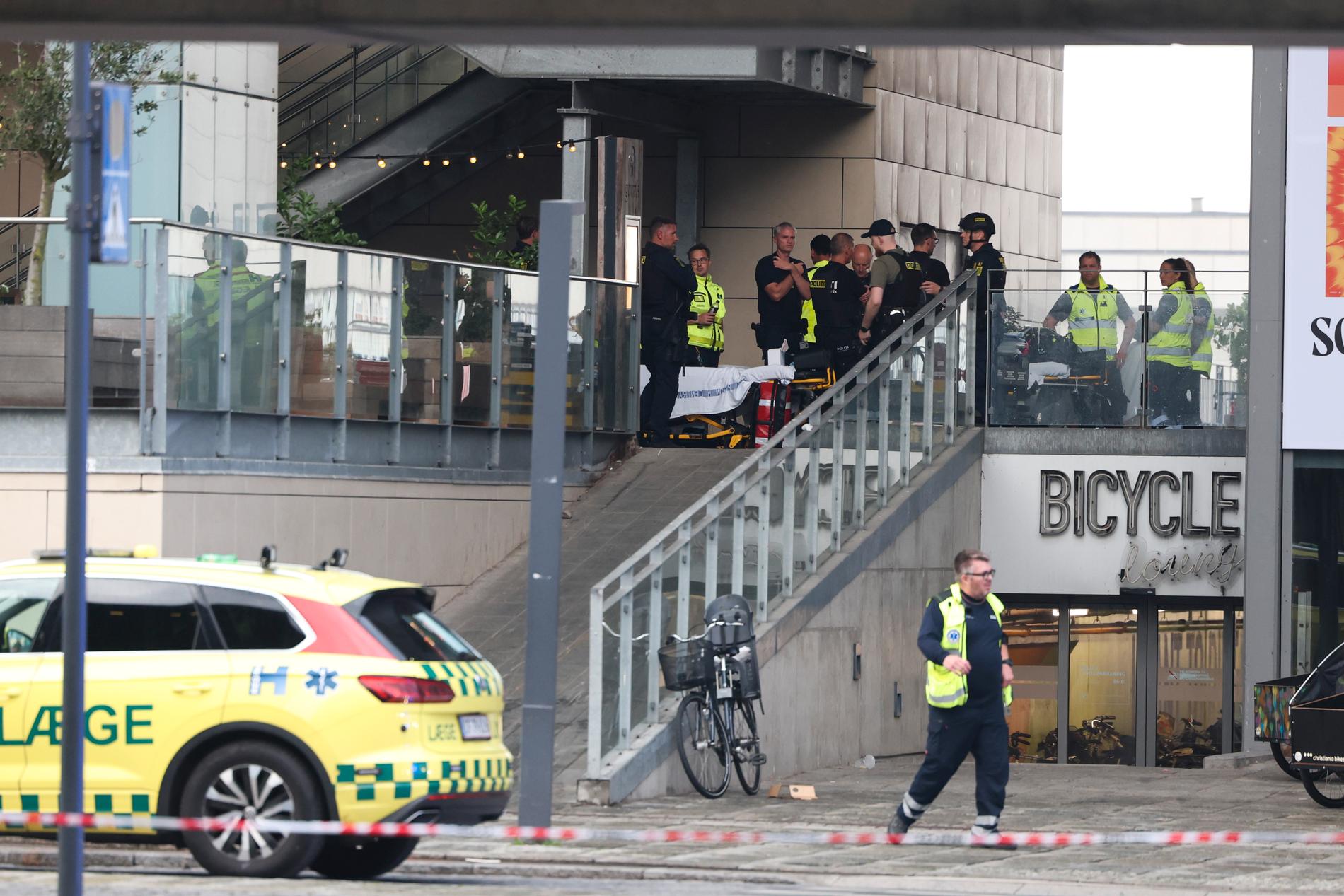 Tre personer dog i attacken mot köpcentret i Köpenhamn.