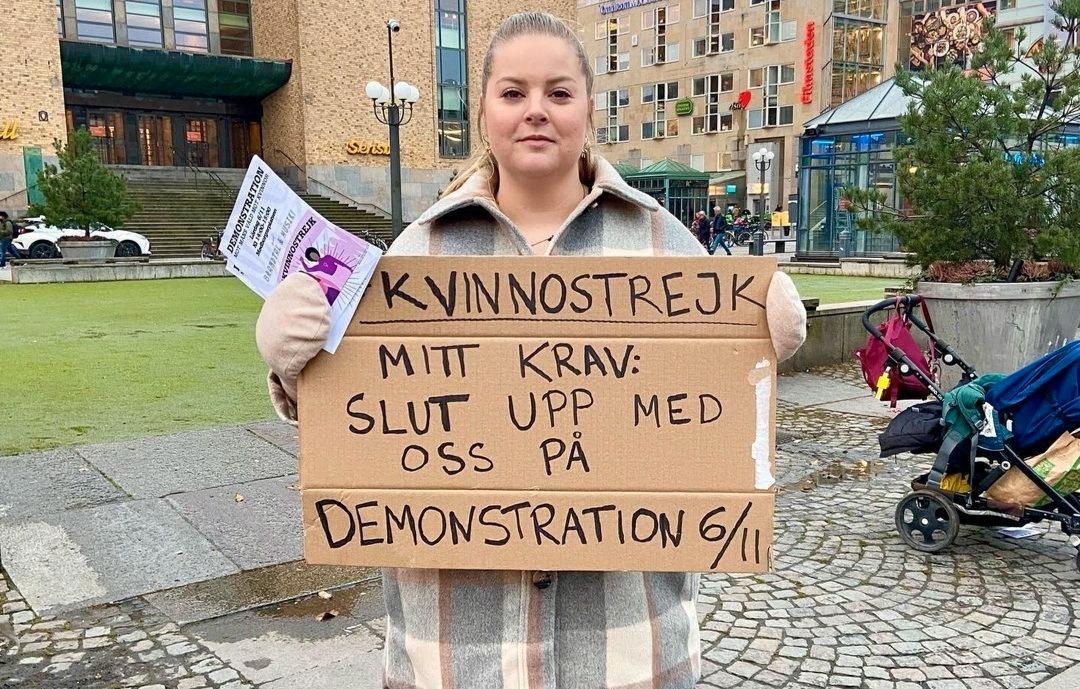 Lina Thieme Almkvist är en av arrangörerna bakom Kvinnostrejk.