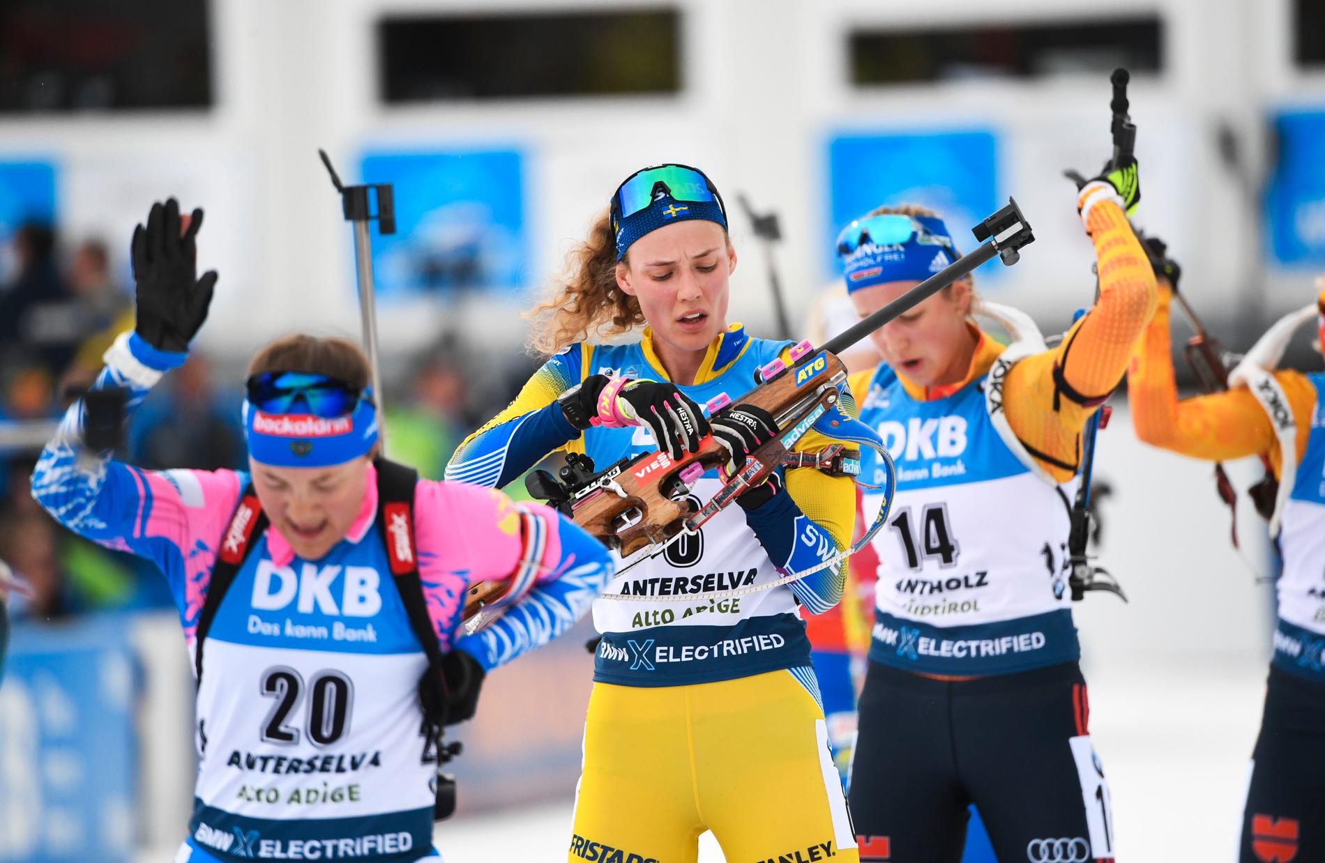 Hanna Öberg och hennes landslagskollegor kan trots allt få tävla i Östersund i vinter. Arkivbild.