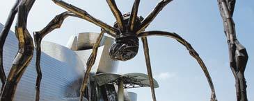 På baksidan av Guggenheim-museet i Bilbao tronar konstnärinnan Louise Bourgeois jättelika spindelskulptur ”Maman”. Innan detta 24 000 kvadratmeter stora museum byggdes fanns här bara ett gammalt slitet hamnkvarter med en rostig bro.