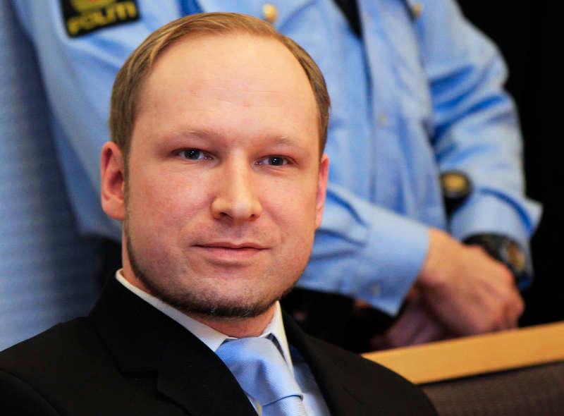 Fullt av faktafel Norska tidningar publicerar i dag uppslag efter uppslag som påvisar alla faktafel i Breiviks 73 minuter långa tal i går.