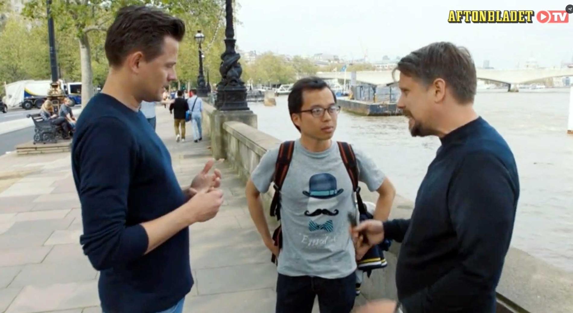 Filip och Fredrik träffar en ”Vänner”-fantast från Vietnam i London.