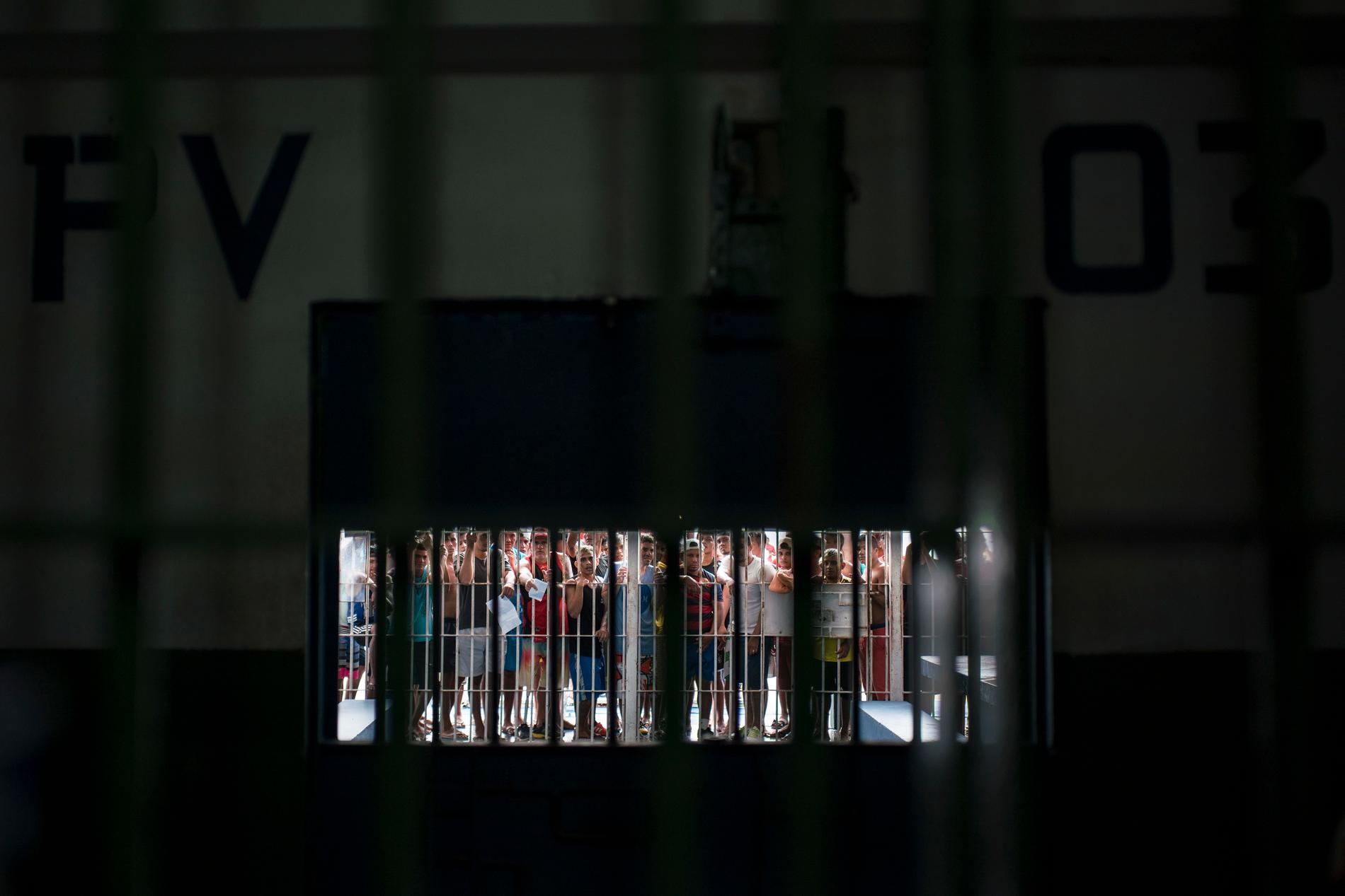 Fångar bakom galler i Brasilien, här i Manaus i Amazonas. Arkivbild.