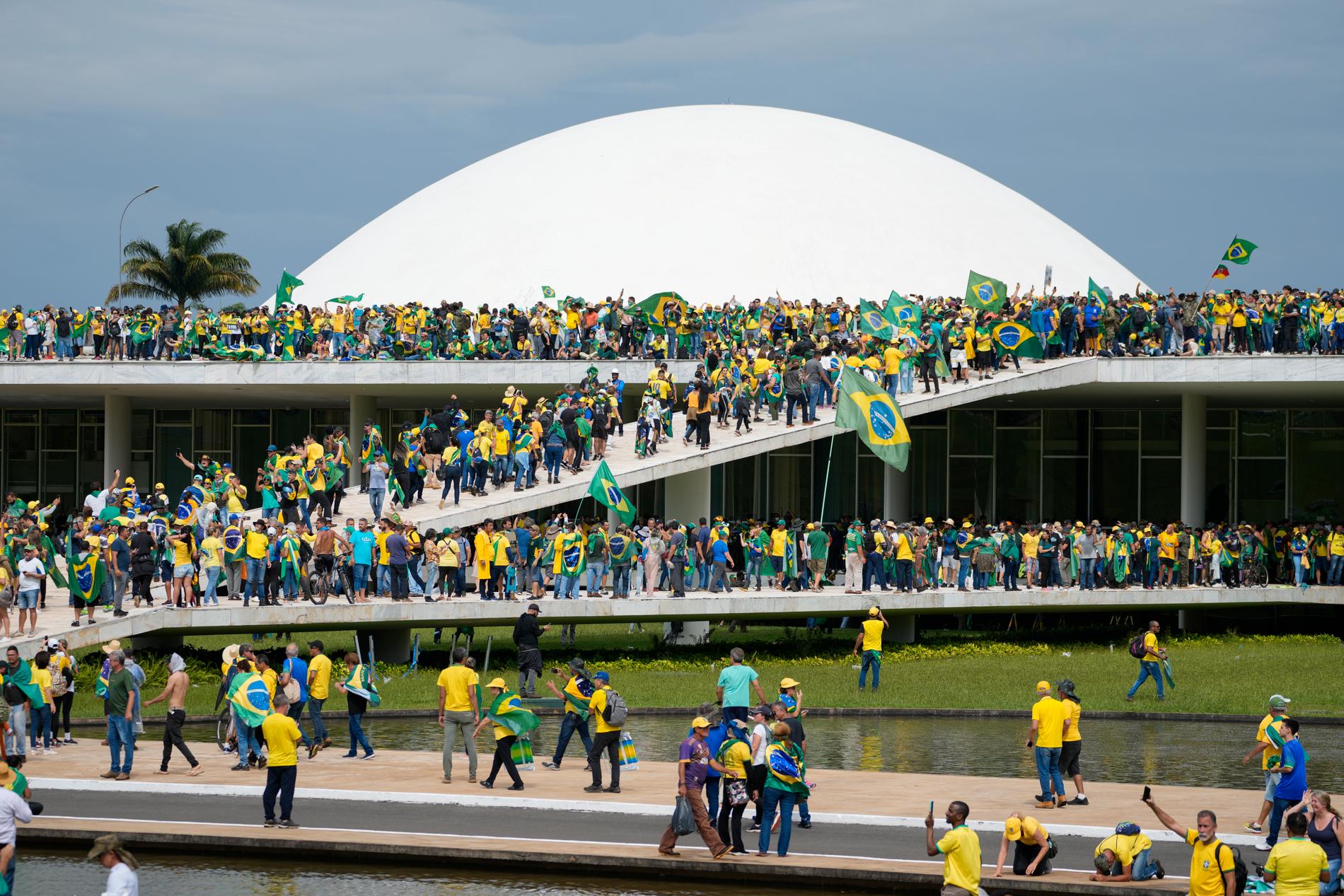 Bolsonaros anhängare stormade kongressen.