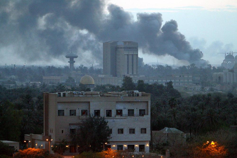 Iraks huvudstad Bagdad bombades under invasionen av Irak, som inleddes den 19 mars 2003. AP/ARKIV