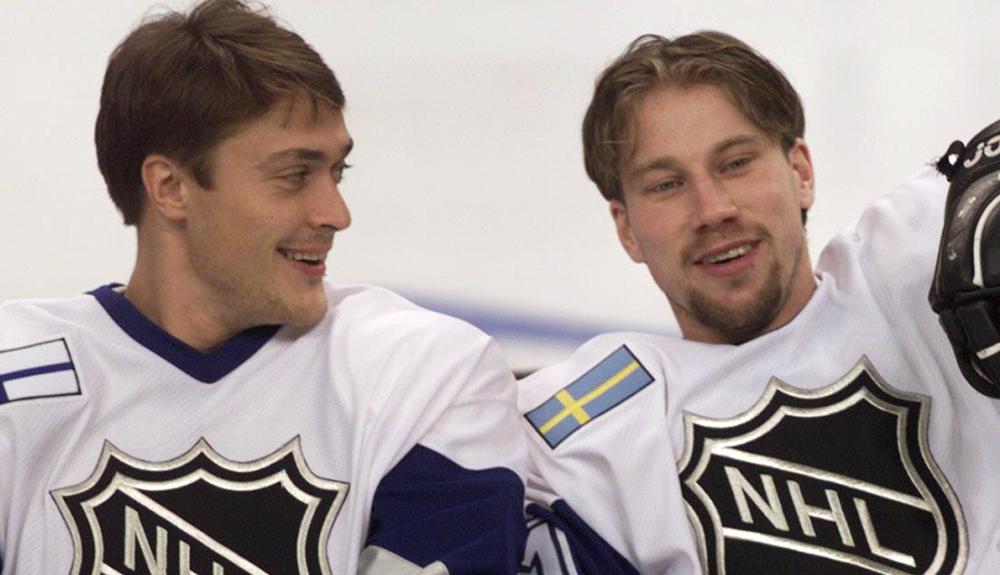 Teemu Selänne och Peter Forsberg spelade i samma lag i NHL:s all star-match 1999.