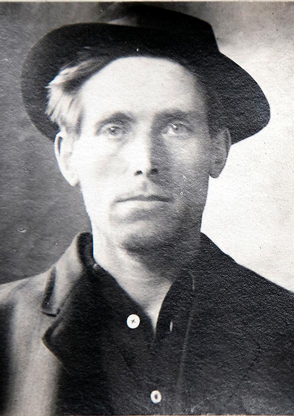 100-årsminne Arbetaren och sångpoeten Joel Hägglund från Gävle tog namnet Joe Hill när han emigrerade till USA 1902. Han dömdes till döden och avrättades 1915.