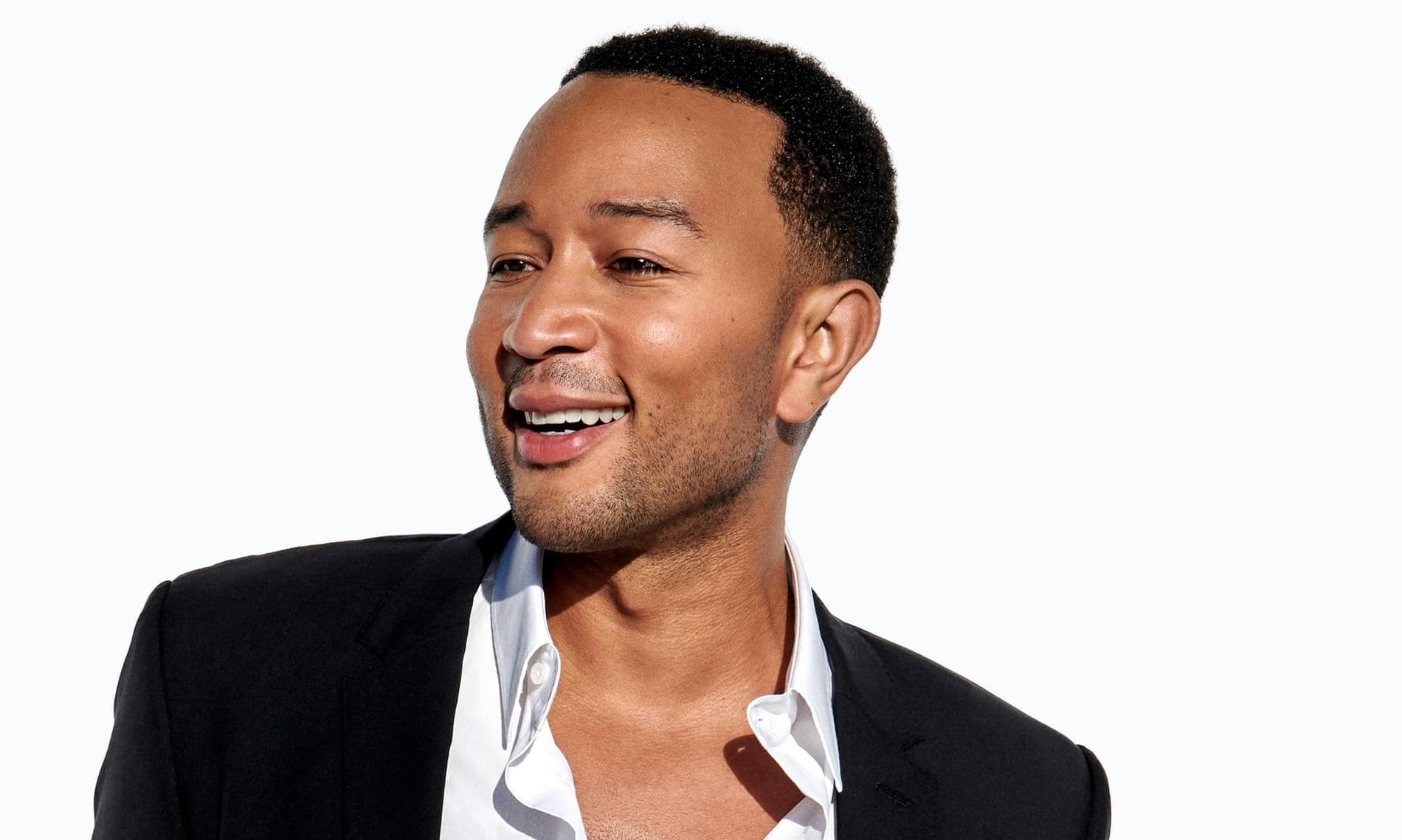 John Legend tar sats mot ett långt album om kärlek. 