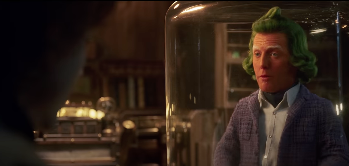 Hugh Grant som oompa loompa i ”Wonka”.