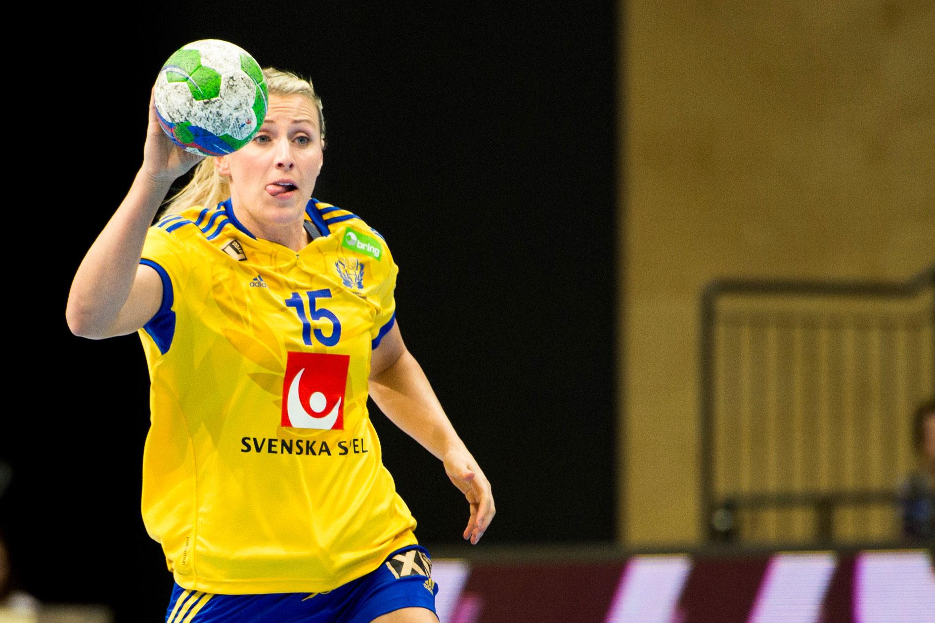 Johanna Ahlm Ålder: 27. Position: Vänsternia. Klubb: Team Esbjerg.