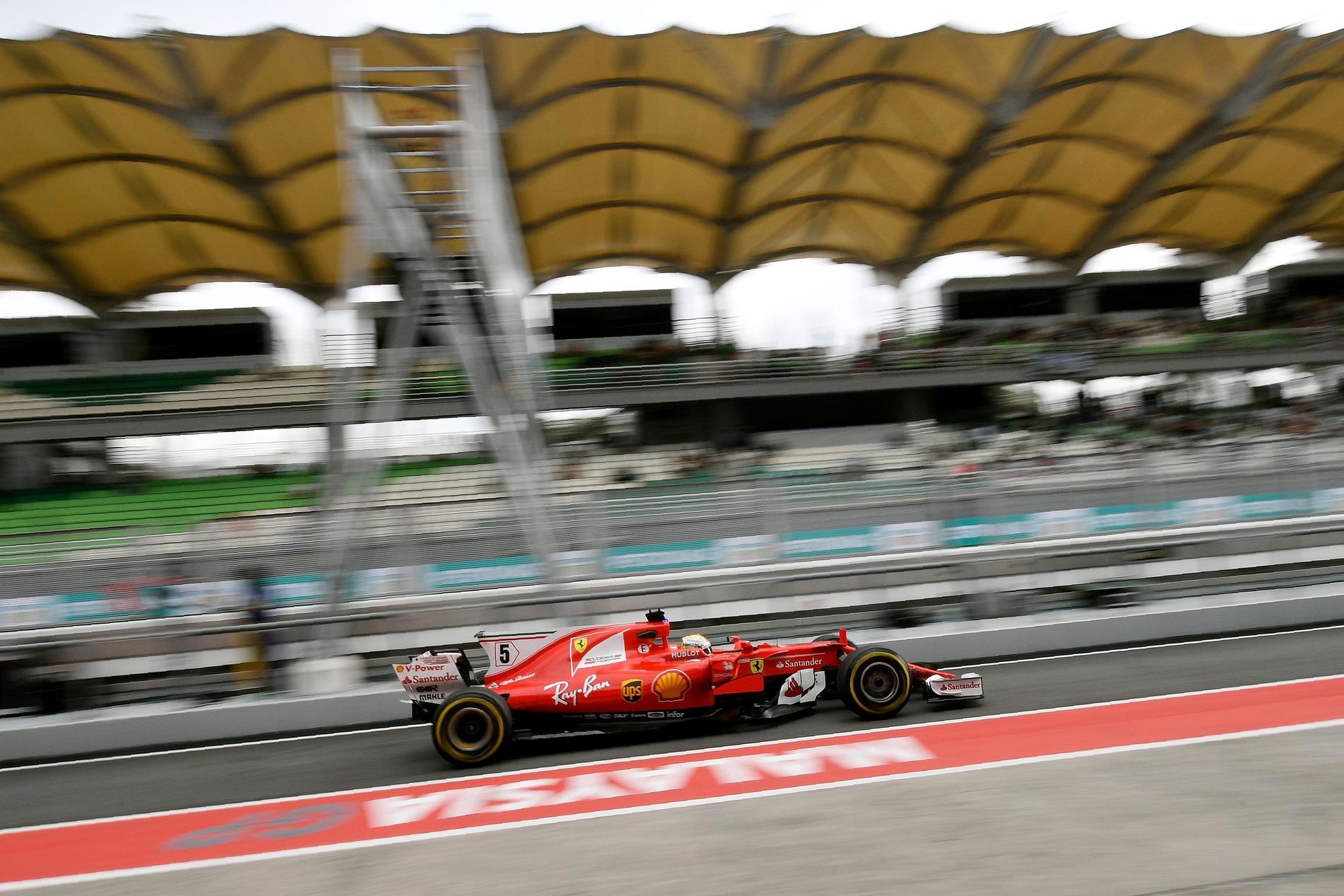 Vettel med varvrekord i inför Malaysias GP