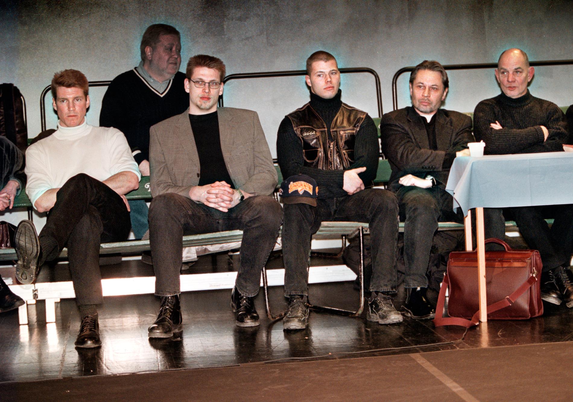I den kontroversiella uppsättningen av ”Sju Tre”1999 samarbetade Lars Norén med långtidsdömda fångar på Tidaholmsanstalten.