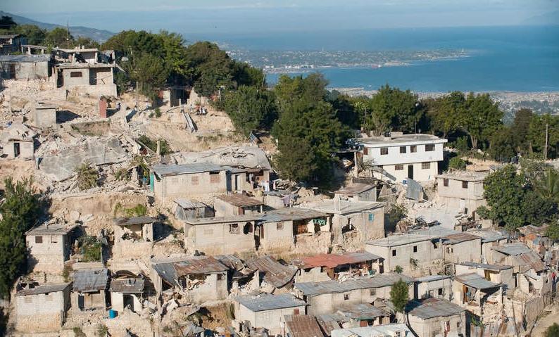 Förstörda hus i Port-au-Prince.