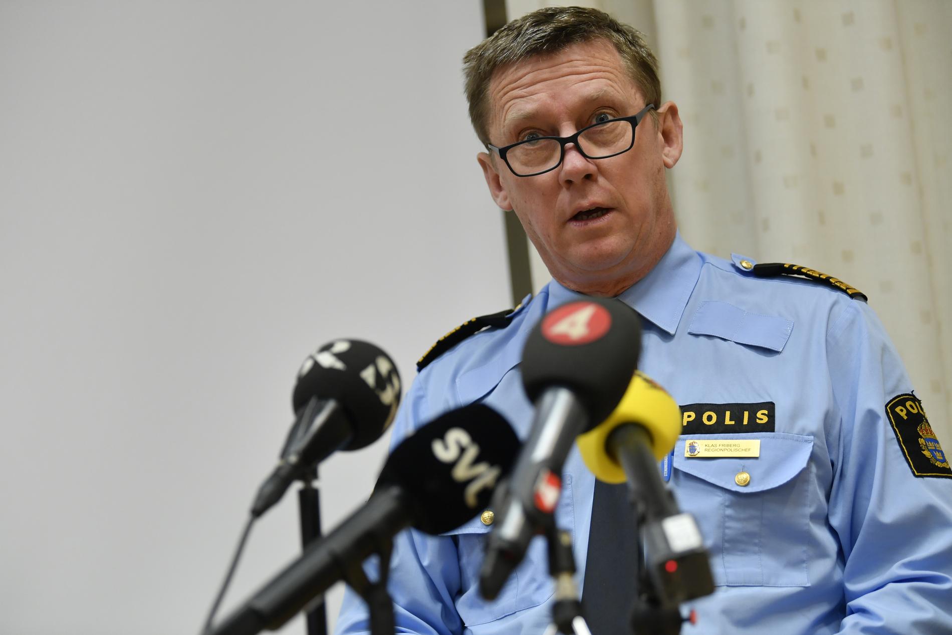 Regionpolischef Klas Friberg under en pressträff i Göteborg.