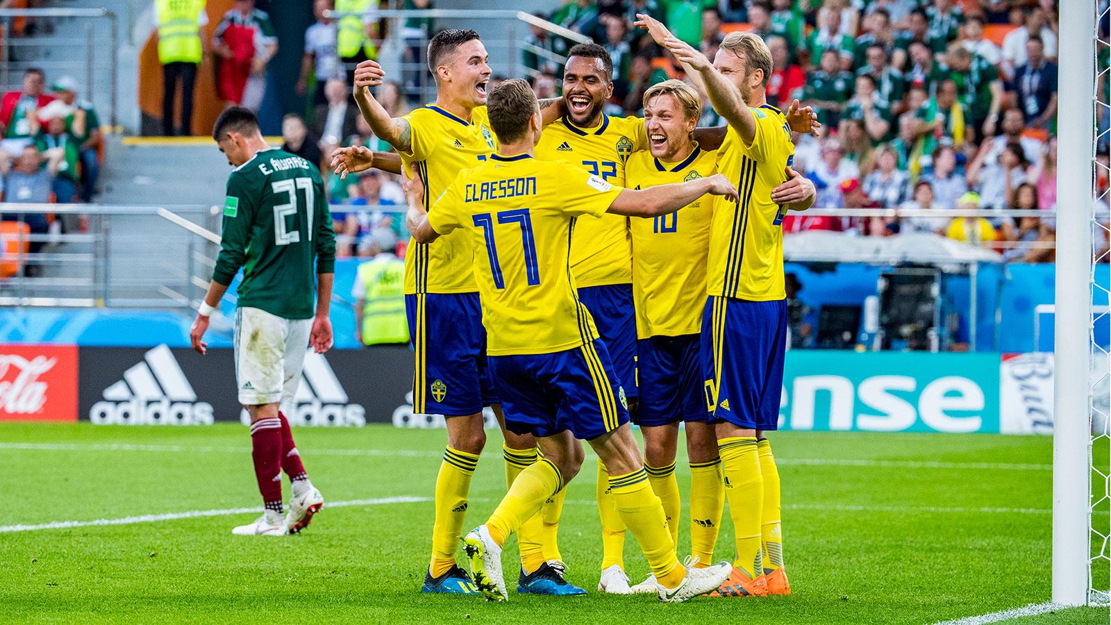 Svenskt jubel under matchen mot Mexiko i fotbolls-VM.