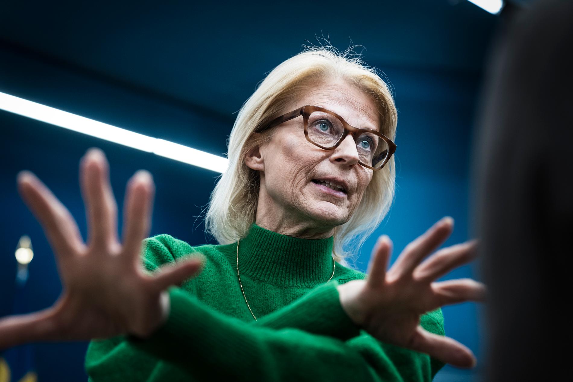 Finansminister Elisabeth Svantesson (M) är en av få politiker som försvarar överskottsmålet. Arkivbild.