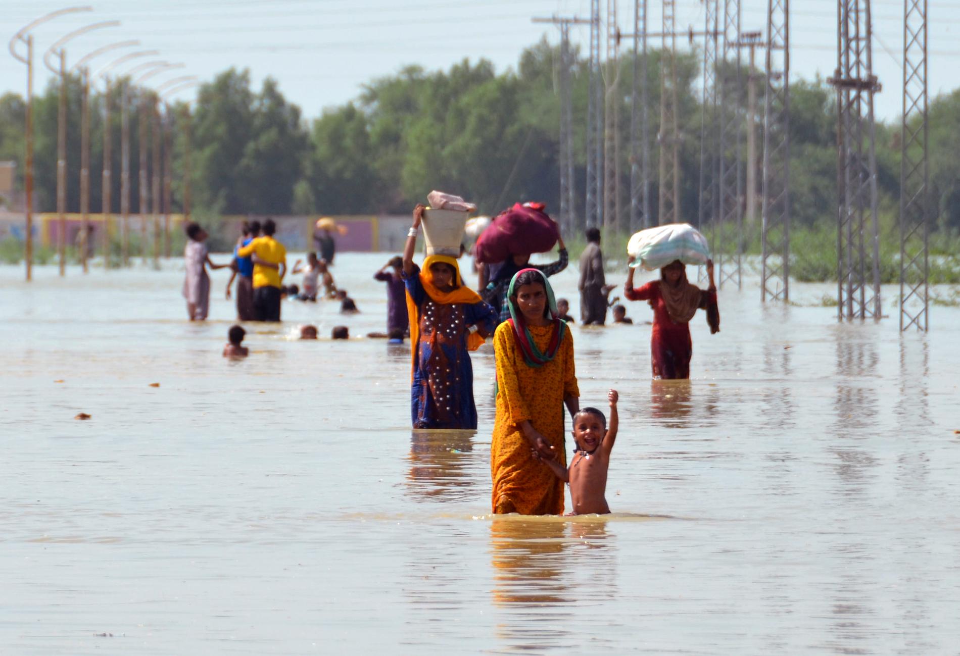 Fler än 33 miljoner människor i Pakistan har påverkats av monsunregnet.