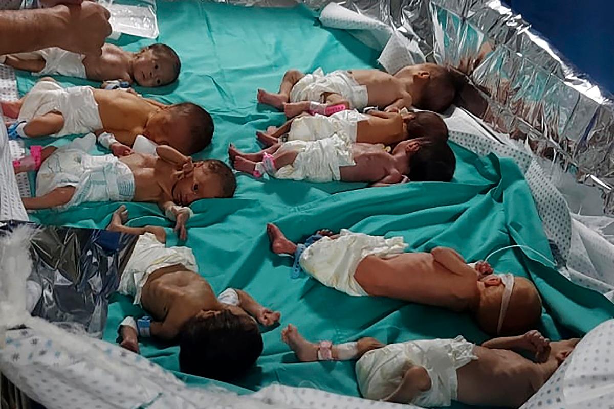 Bebisar på al-Shifa-sjukhuset.