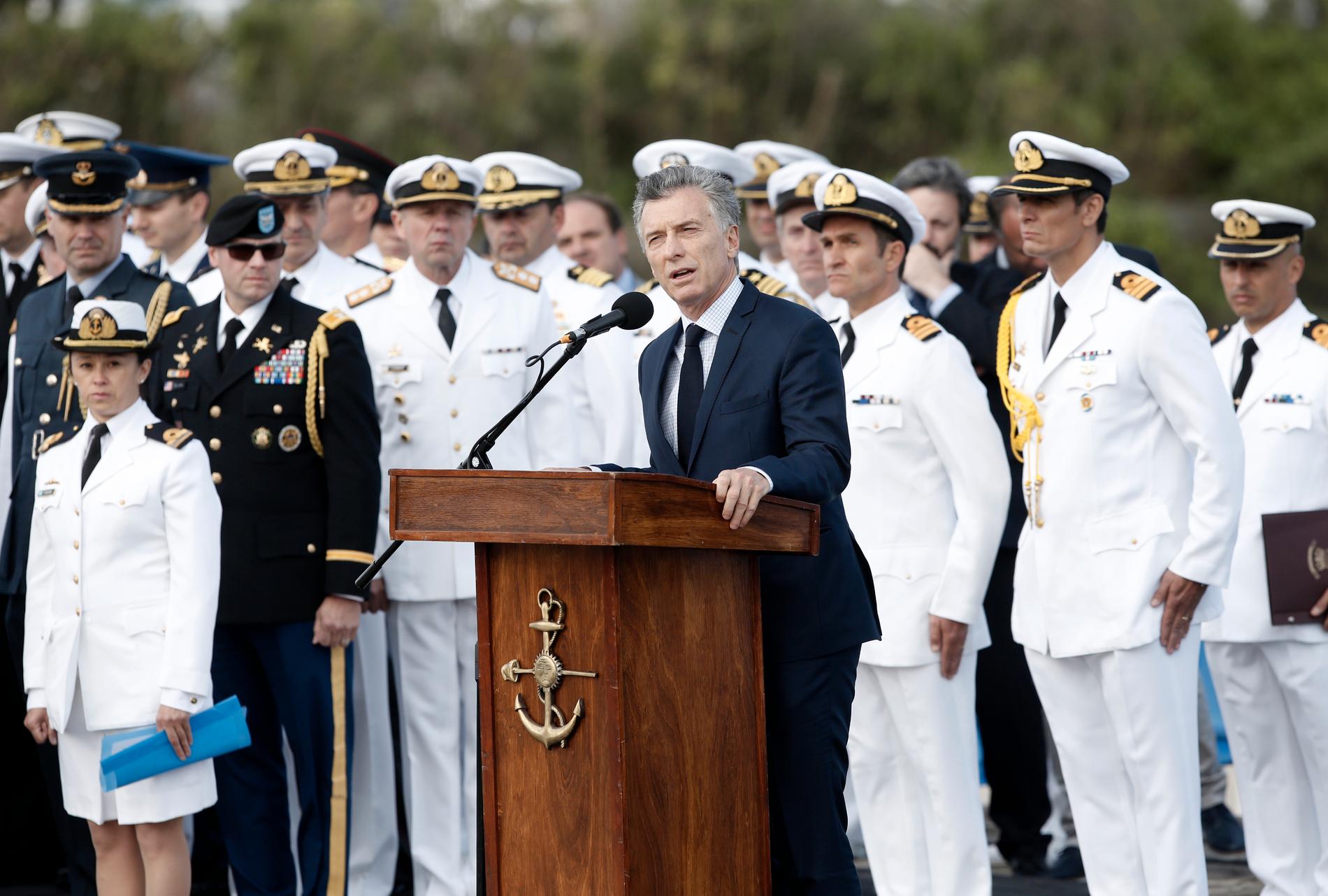 Argentinas president Mauricio Macri under sitt tal på årsdagen av ubåtens försvinnande den 15 november, vid flottbasen i Mar del Plata.