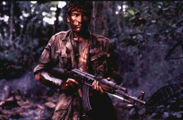 Charlie Sheen i ”Plutonen” om Vietnamkriget.