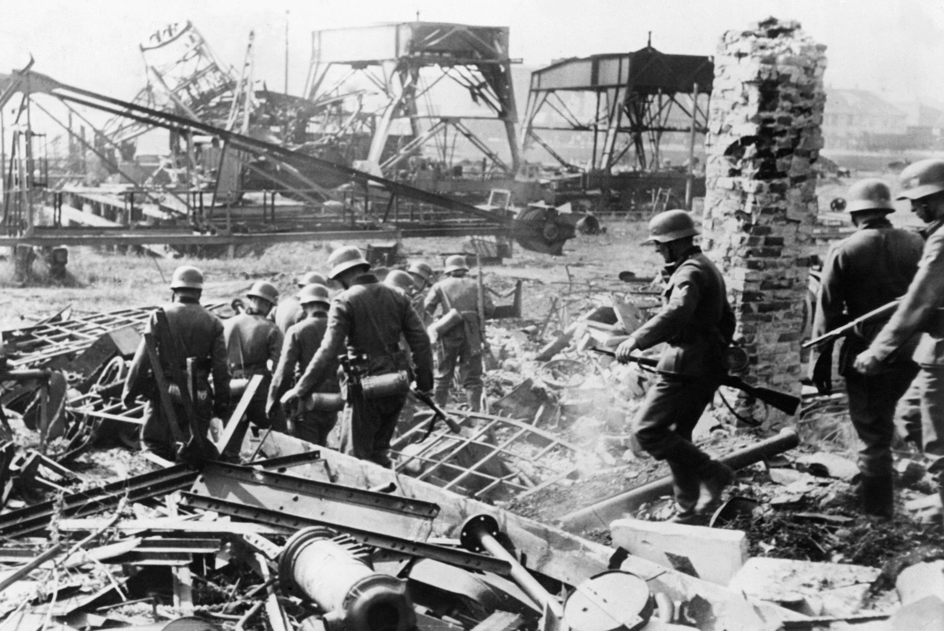 Tyska trupper efter det inledande anfallet mot Polen.