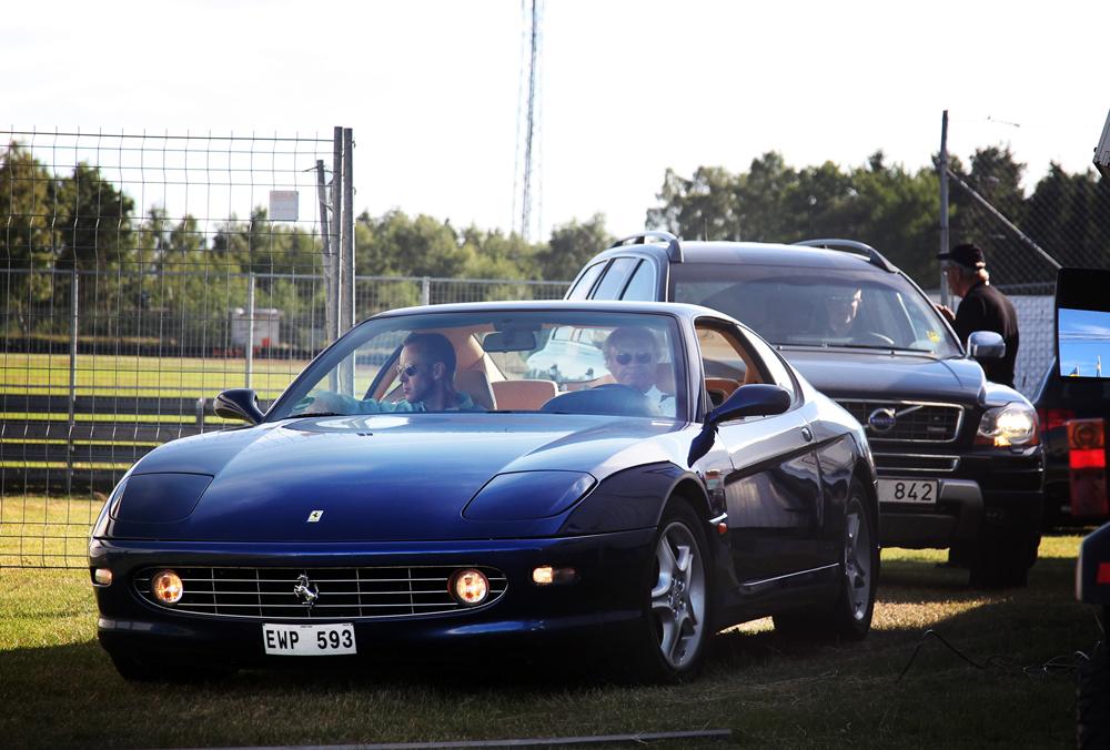 Kungen rattar sin Ferrari 456 från 1999.