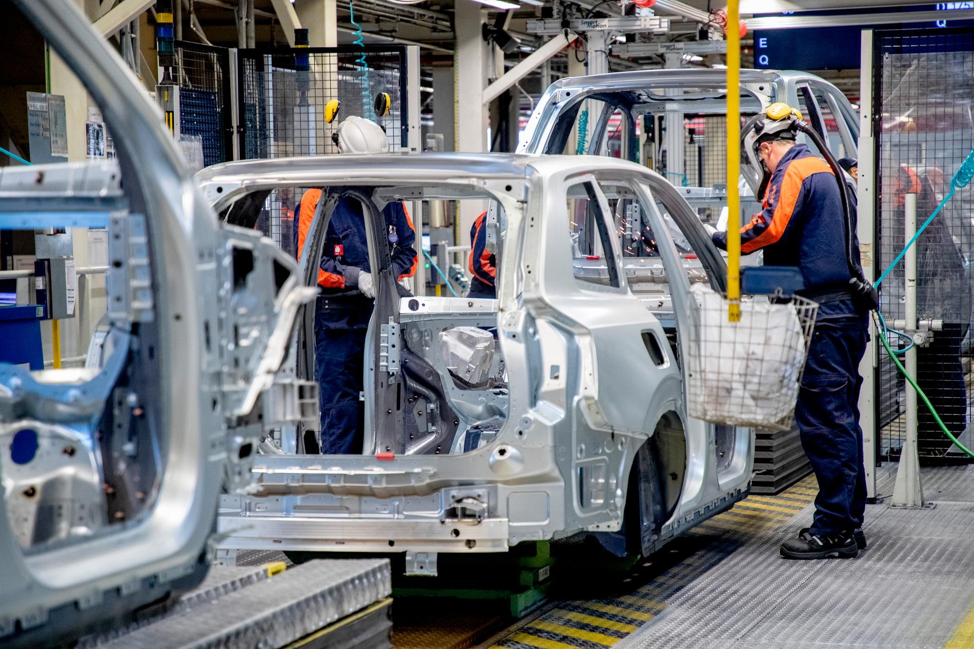 Volvo Cars har som andra biltillverkare problem på grund av halvledarbristen. Arkivbild.