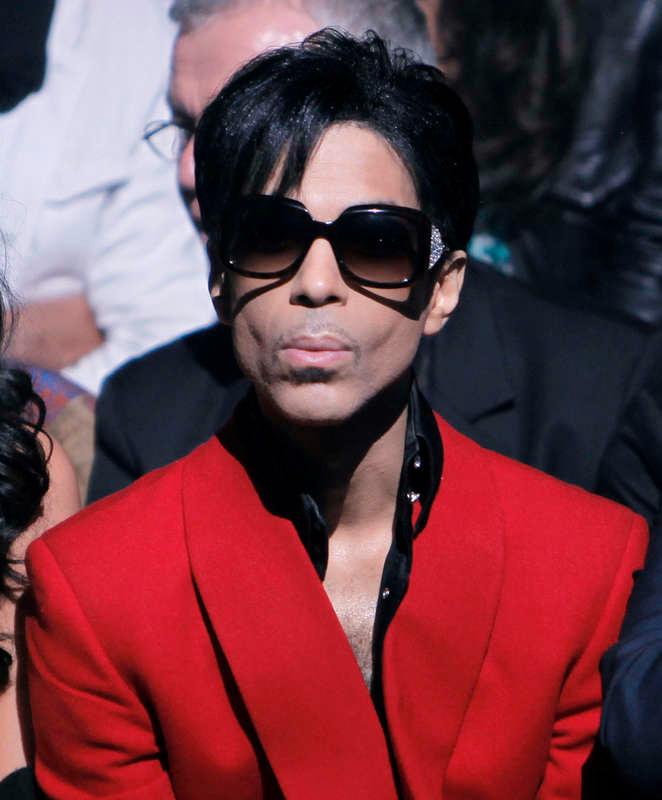 Prince dog den 21 april.