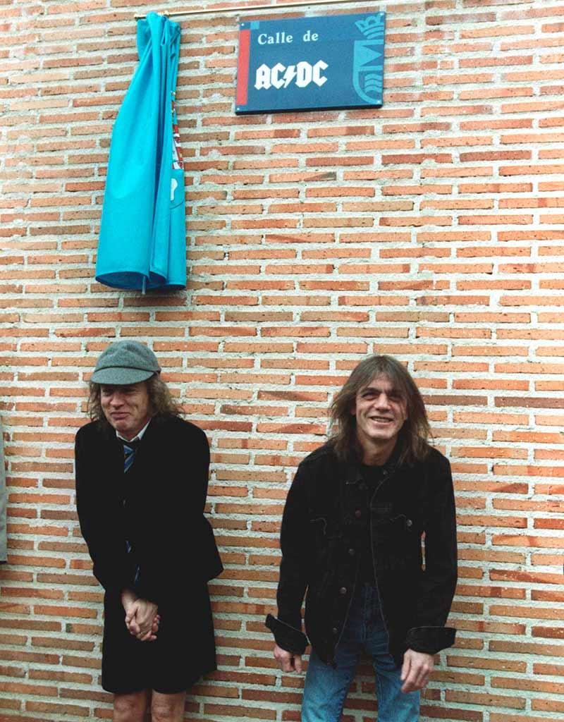 Angus och Malcolm Young.