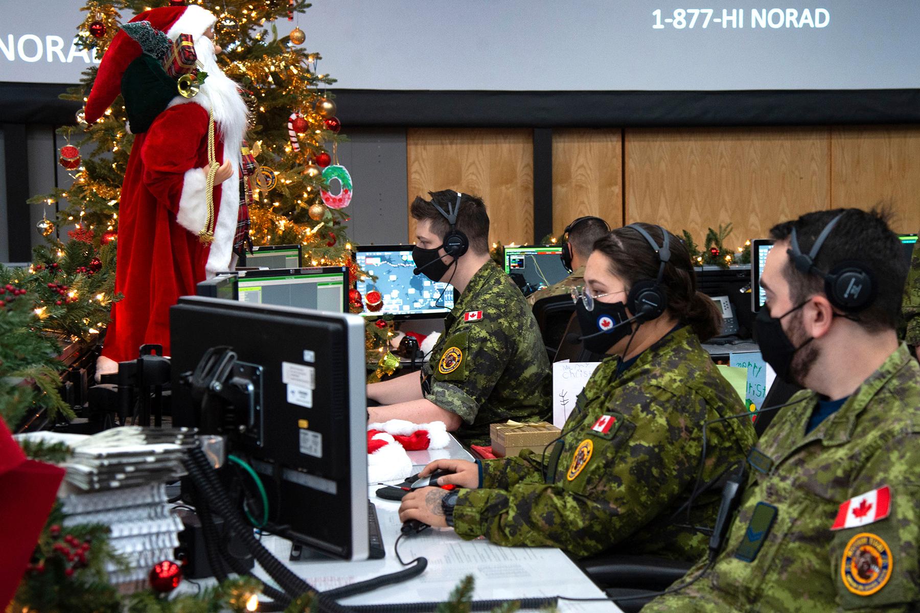 Redan den 9 december började medarbetarna på Norad som bevakar det nordamerikanska luftrummet att följa jultomtens slädfärd genom luften.