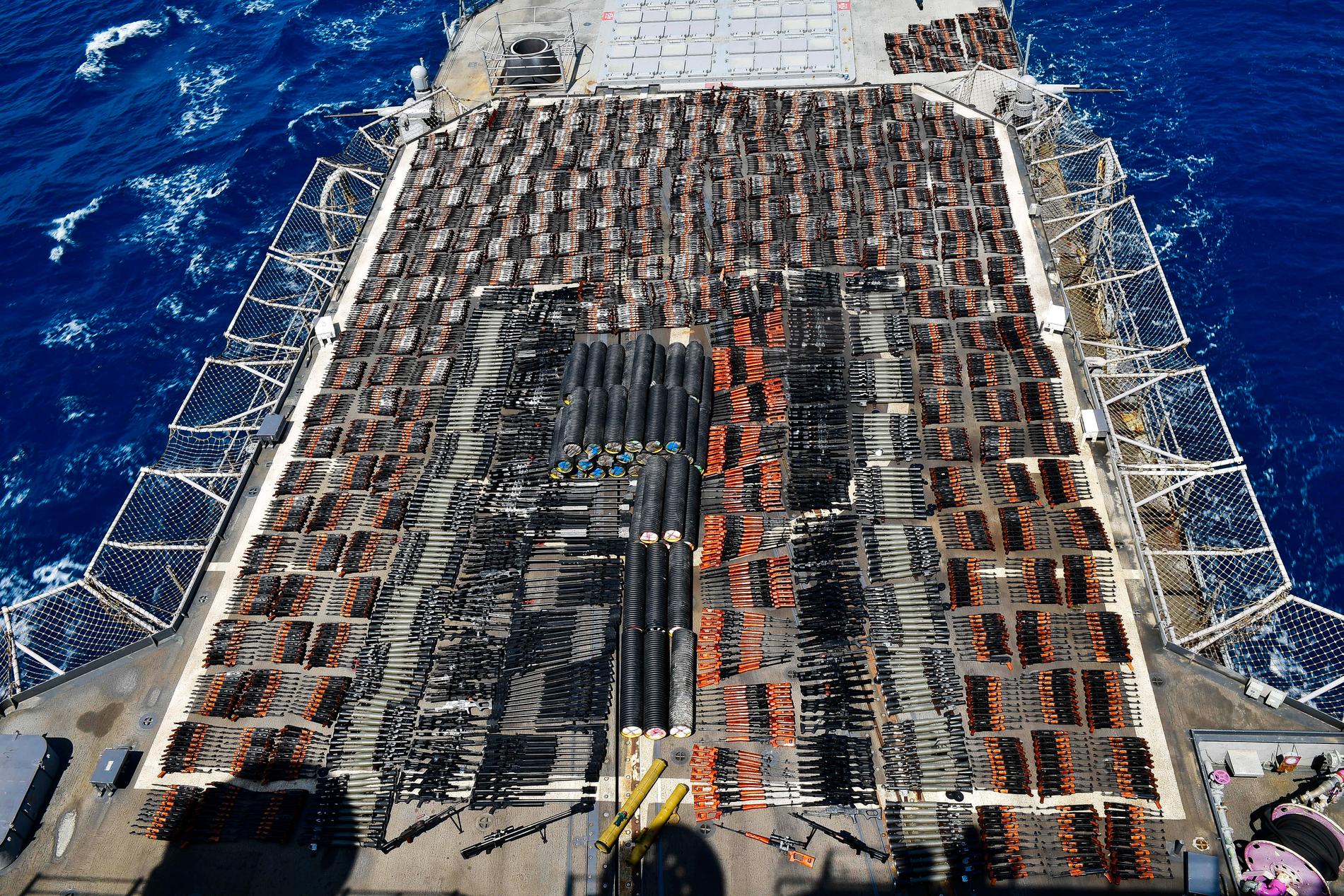USS Monterey i USA:s femte flotta har gjort ett stort vapenbeslag i Arabiska havet. Arkivbild