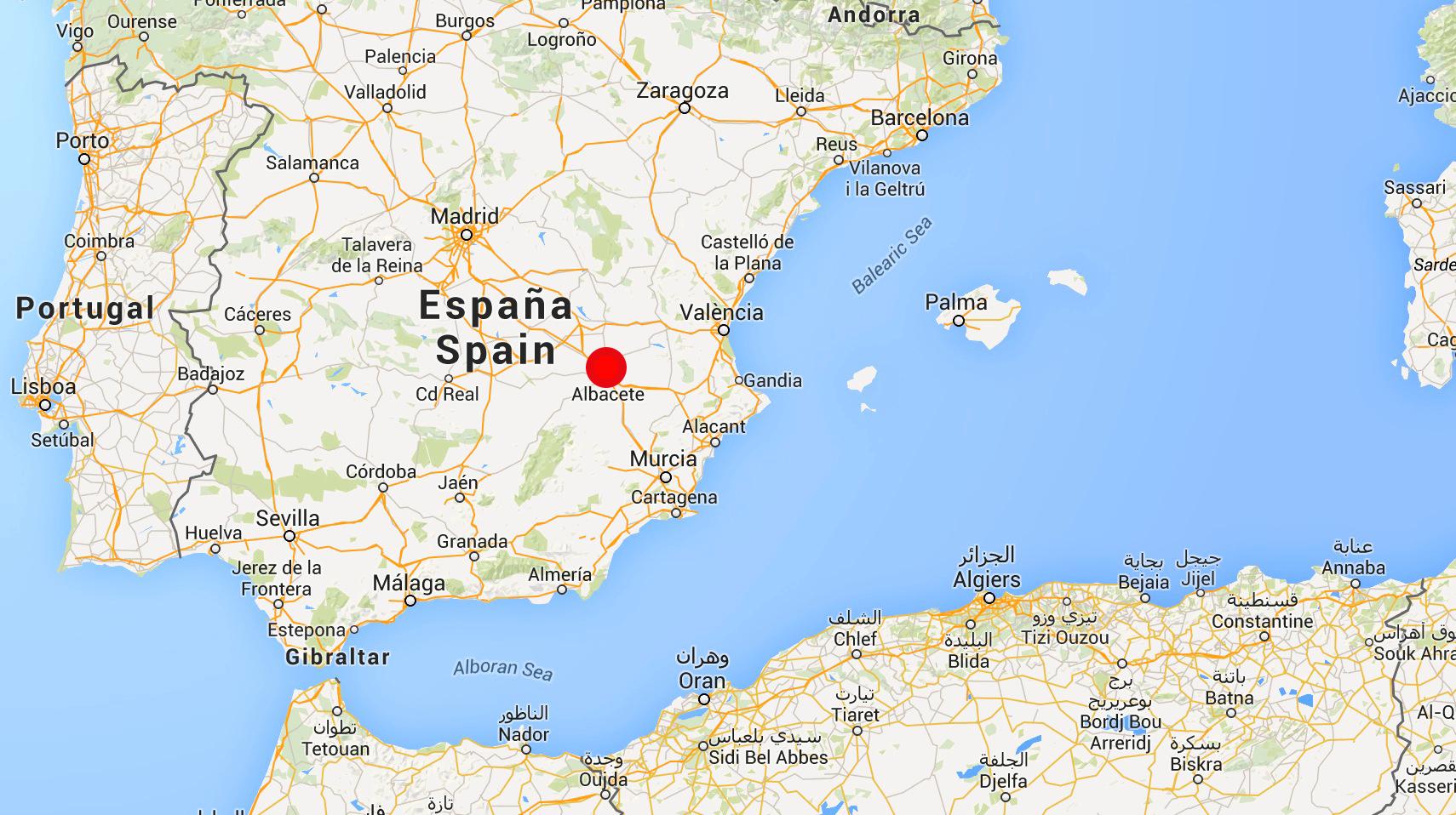 Det grekiska stridsflygplanet var på väg att lyfta när det kraschade in i flera andra flygplan på en Natoflygbas nära staden Albacete i sydöstra Spanien.