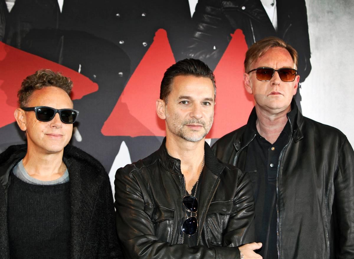 bångstyrigt styrkebevis  Depeche Mode visar att de fortfarande är högst relevanta.