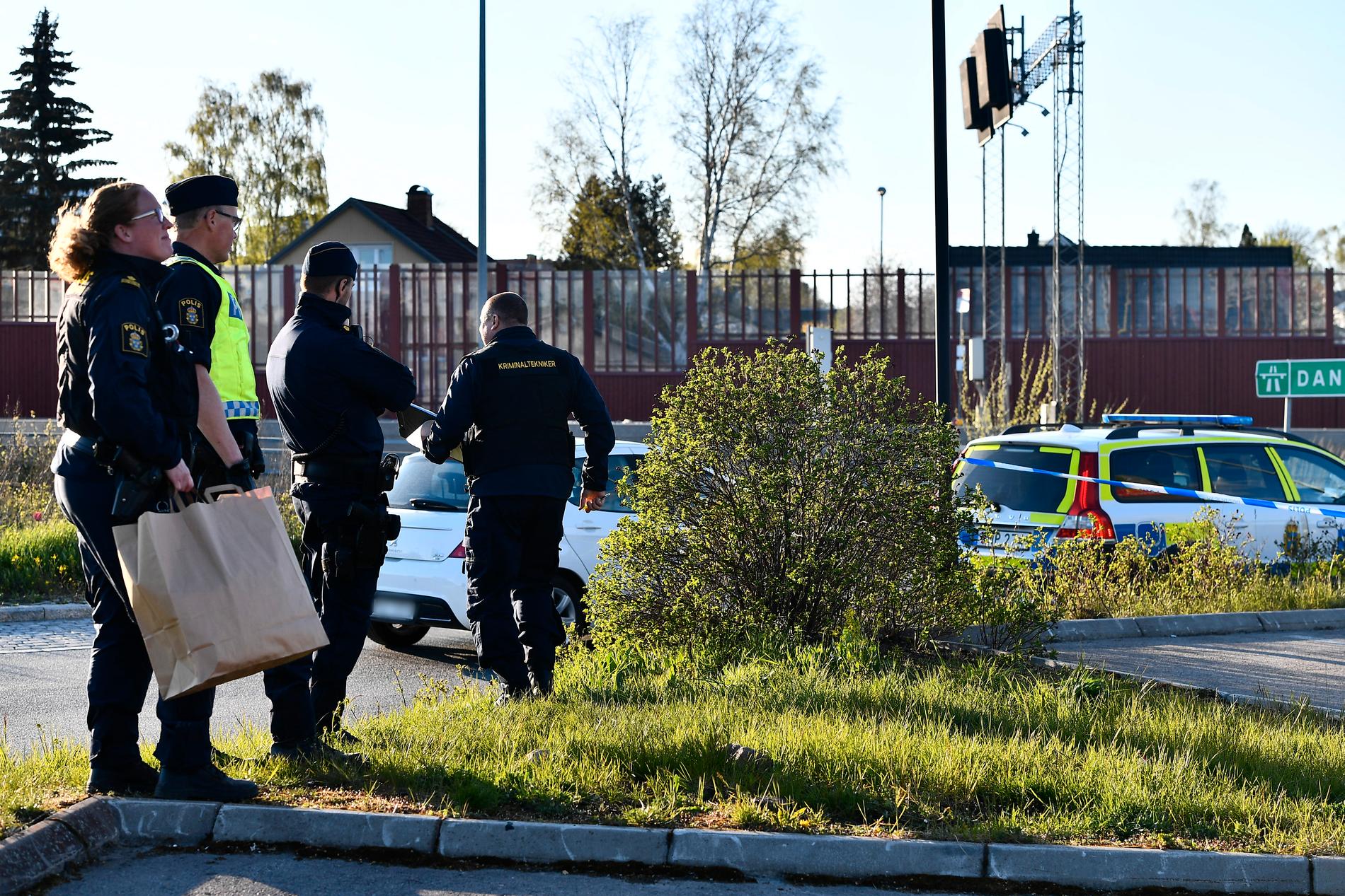Polisens tekniker i Häggvik. 