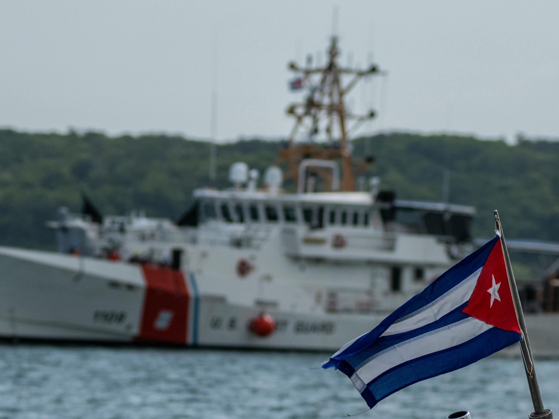 Minst fem döda när kubansk flyktingbåt sjönk