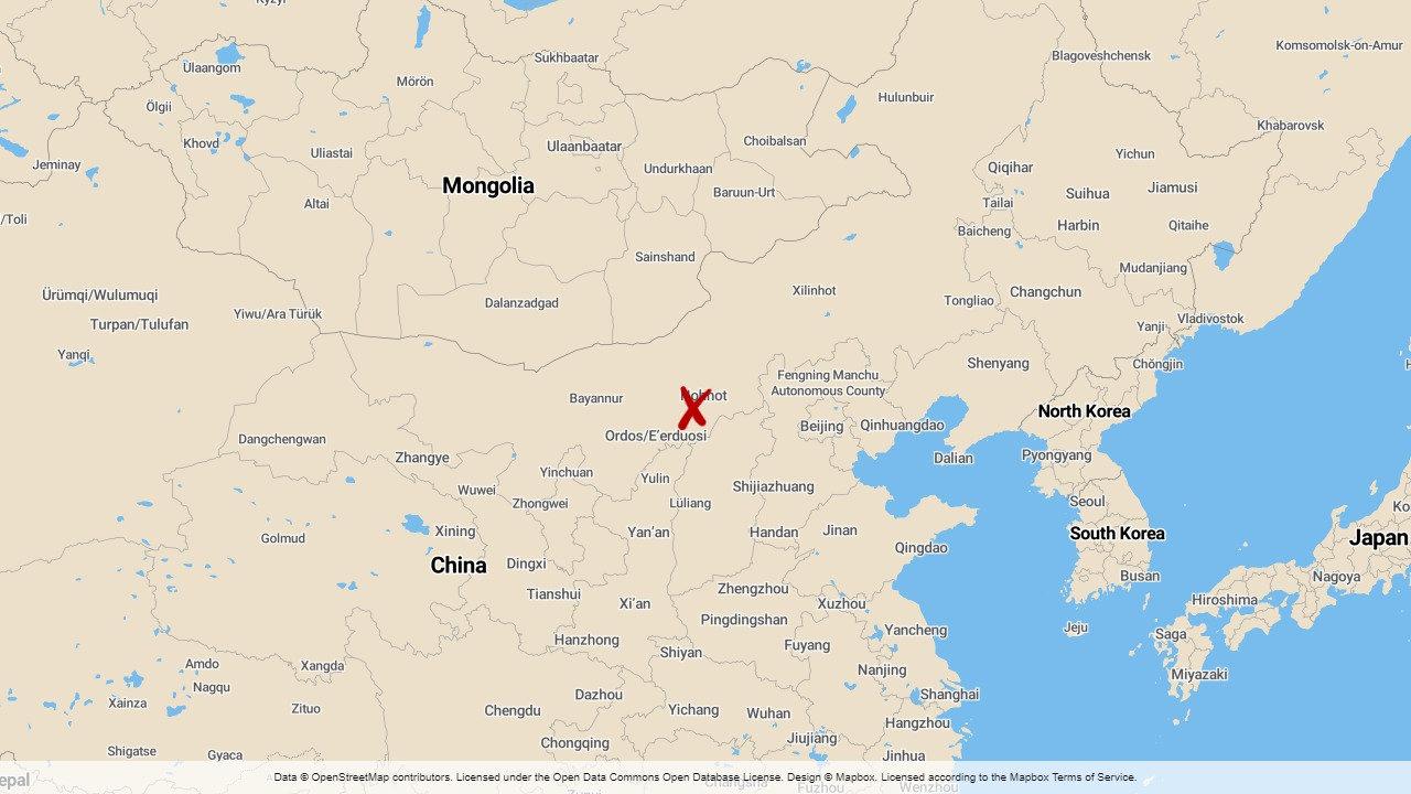 En man har skjutits till döds efter att ha tagit tre personer gisslan i Kina.