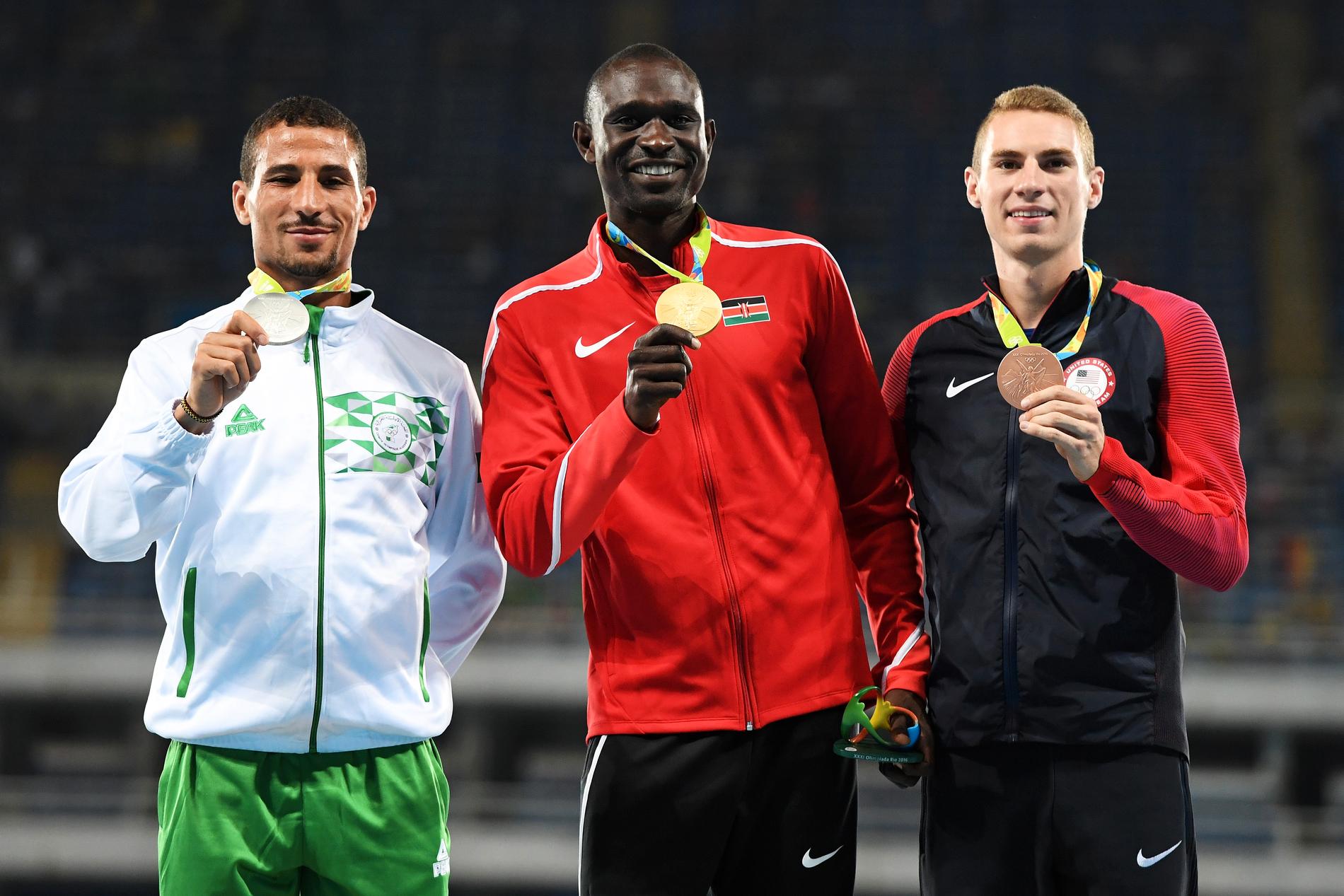 Clayton Murphy (till höger) med OS-bronset efter finalen på 800 meter i Rio 2016. Guldet tog David Lekuta Rudisha (mitten) och Taoufik Makhloufi knep silvret.