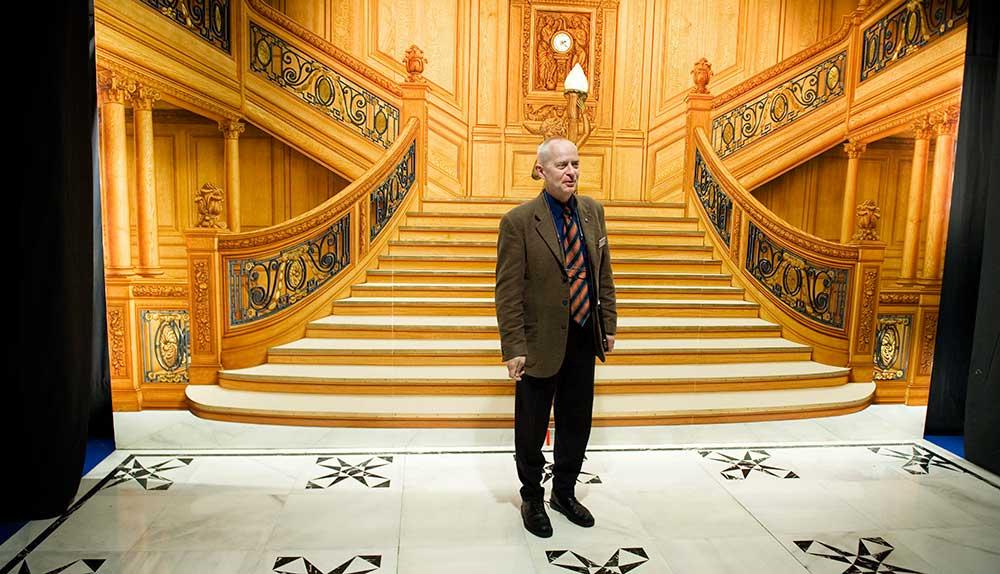 Claes-Göran Wetterholm är är etnolog, fartygshistoriker och materialansvarig för utställningen om Titanic.