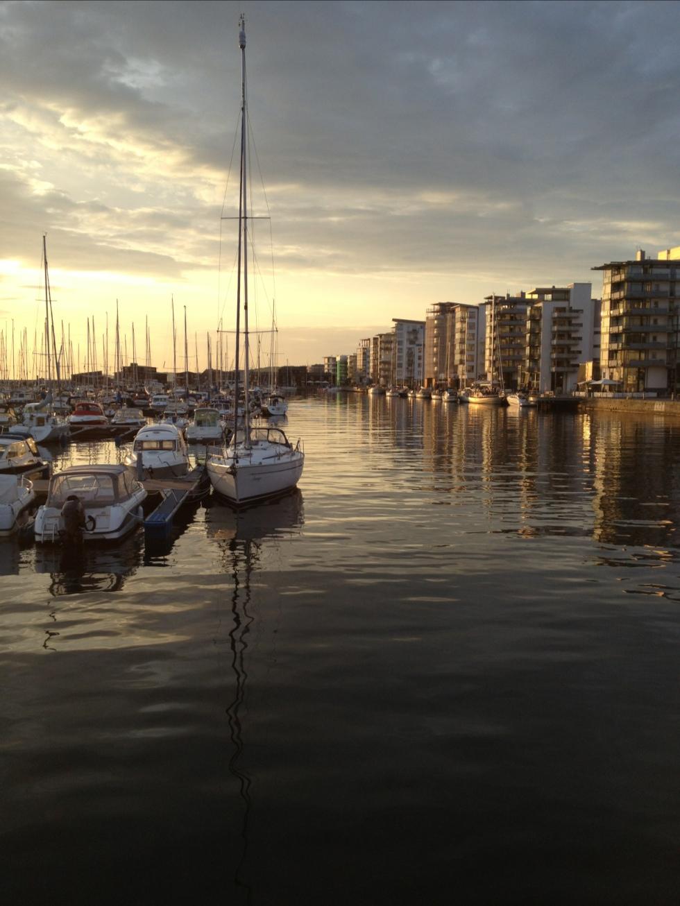 Ljuvlig kvällspromenad i Norra hamnen, Helsingborg!