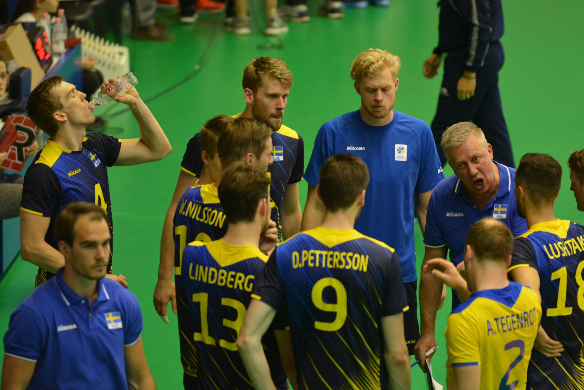 Svenska volleybollandslaget är nära finalspel.
