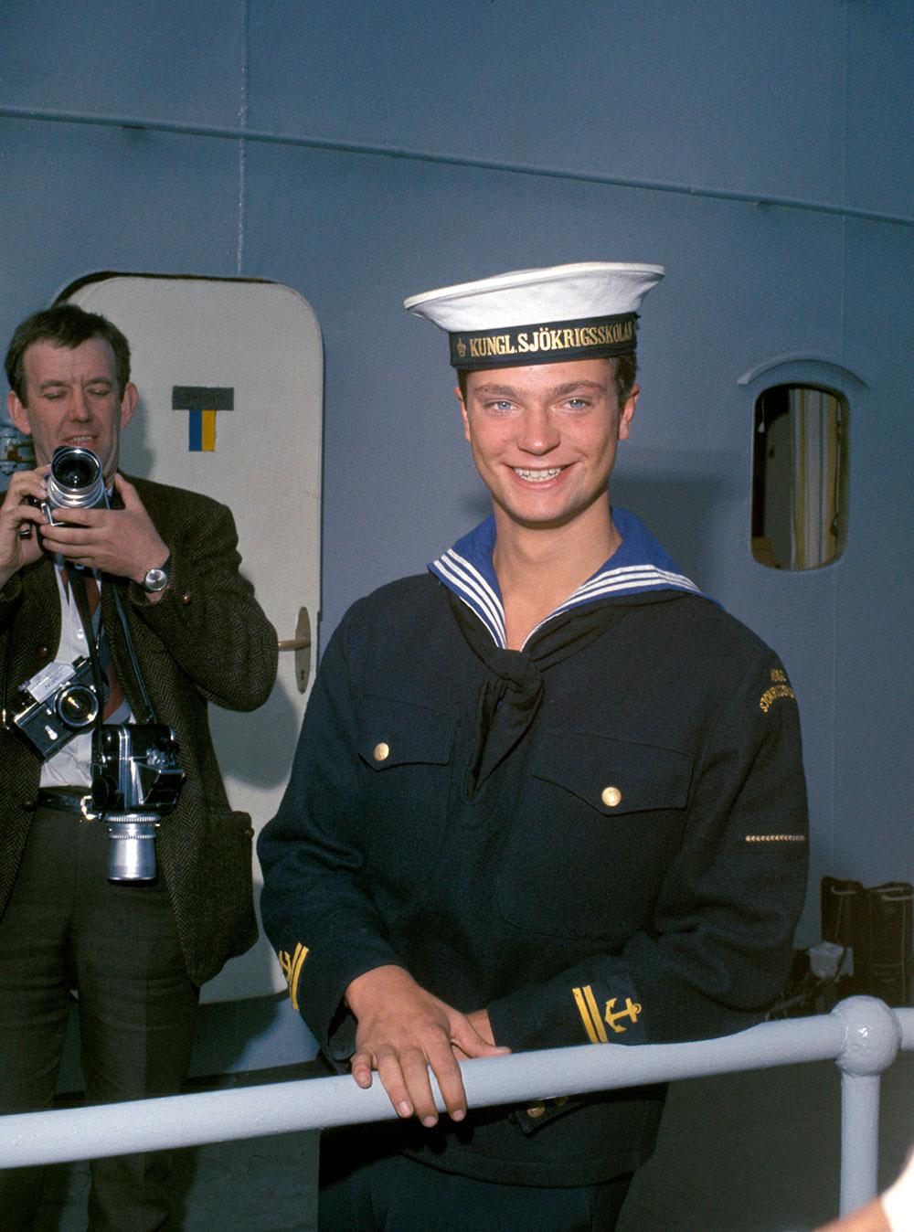 I april 1967 fotograferades kronprins Carl Gustaf på Älvsnabben i Dublin. 