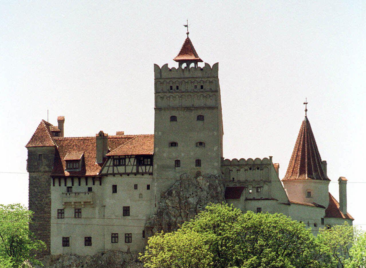 Slottet i Bran kallas ofta för Draculas slott – även om den historiska förlagan till Dracula, 1400-talsfursten Vlad Tepes, sannolikt aldrig var där. Arkivbild.