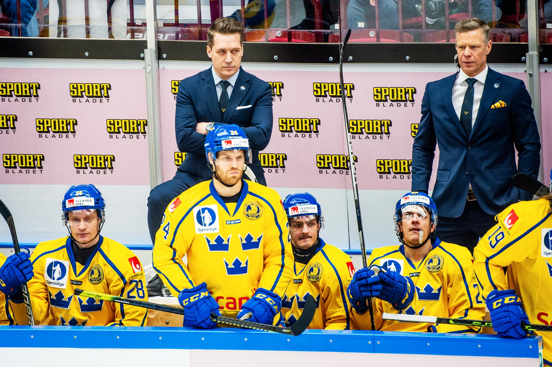 Sam Hallam är förbundskapten för Sverige i ishockey-VM 2023.