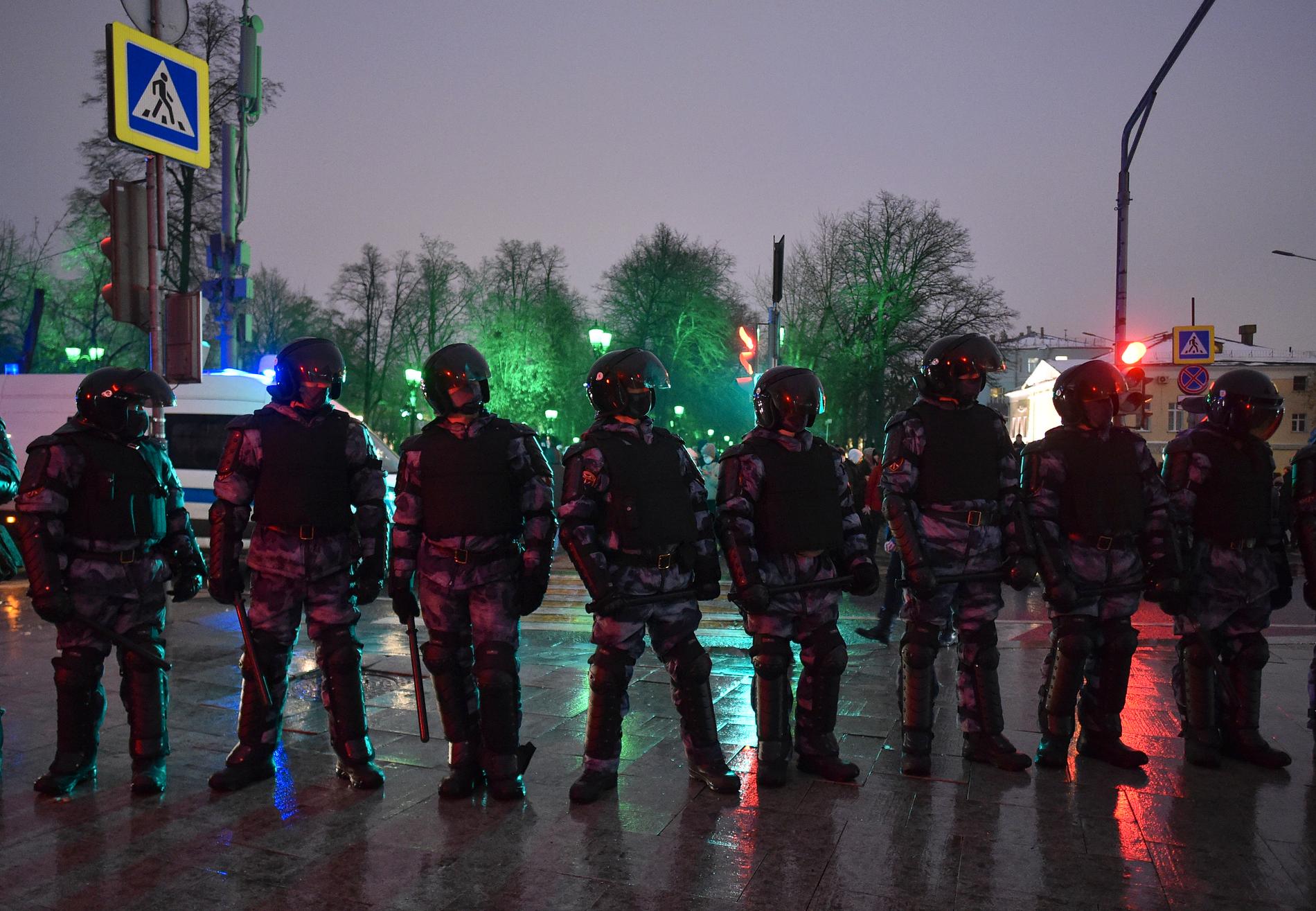 Polis under protesterna till stöd för Alexej Navalnyj.