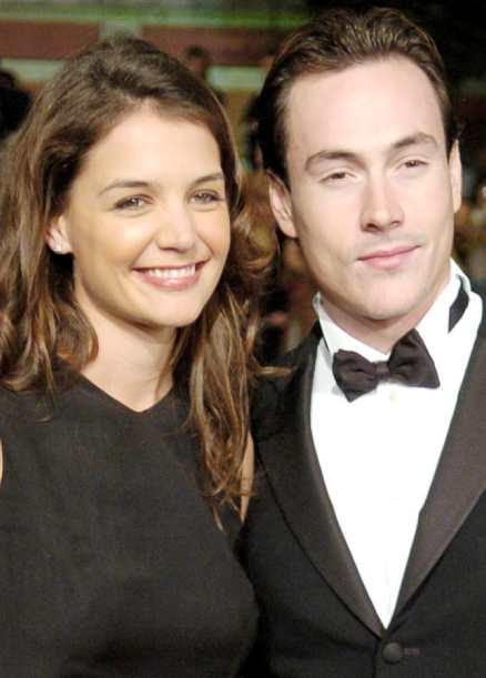 Katie har varit förlovad tidigare - med skådespelaren Chris Klein.